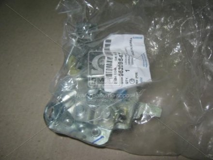 Механизм замка двери Нексия перед прав GM 96209547