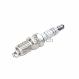 0242225568 BOSCH Свеча зажигания