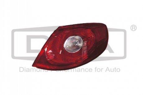 99451788702 DPA Фонарь правый наружный VW Passat (08-12) (99451788702) DPA