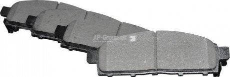 3963600210 JP GROUP Колодки тормозные передние Mitsubishi L200 05-15 (tokico)