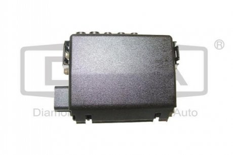 89370158802 DPA Корпус блока предохранителей Skoda Octavia (96-10)/VW Golf (97-05)/Audi TT (99-06) (89370158802) DPA