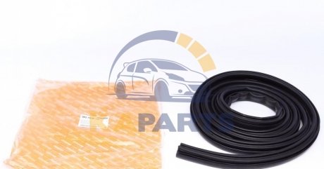 Уплотнитель передней правой двери 383 7030