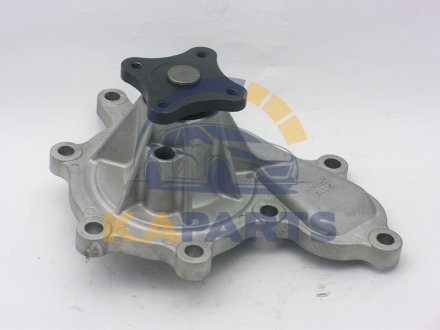 Насос водяной двигателя GWN76A