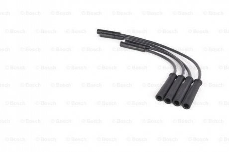 0986356817 BOSCH BOSCH B817 Провода высокого напряжения (D50/40/40/40) RENAULT Laguna VOLVO S40/V40 (4шт)