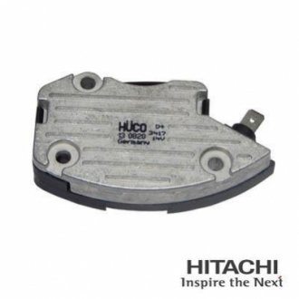 2500820 HITACHI HITACHI NISSAN Регулятор напряжения Primera 90-,Renault,Ford